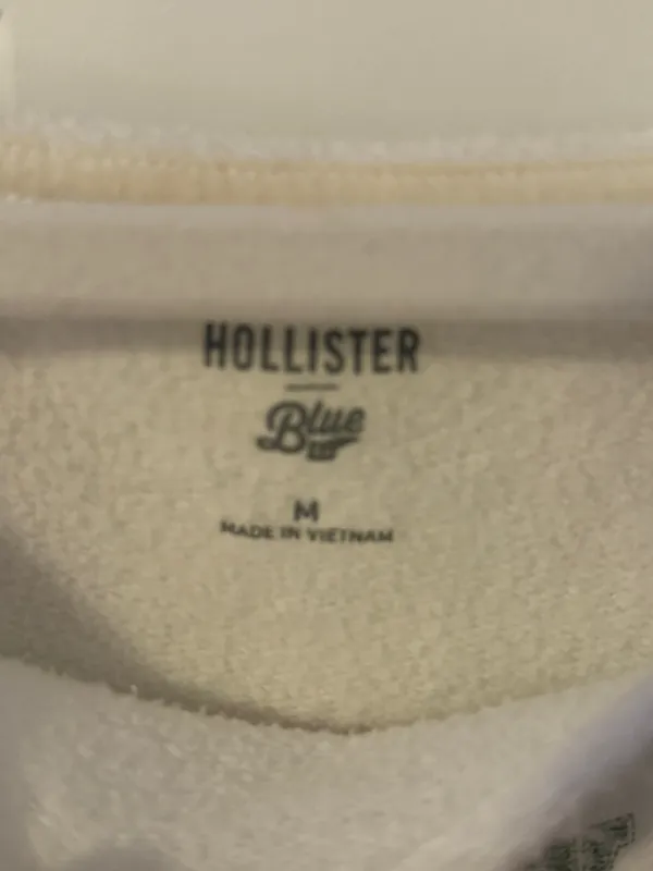 Hollister Off-The-Shoulder Sweatshirt - Image 3