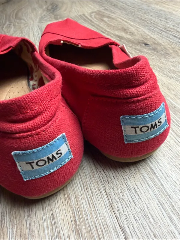 TOMS Classic Red Canvas Alpargata Slip On Shoes Size 7 - Image 5
