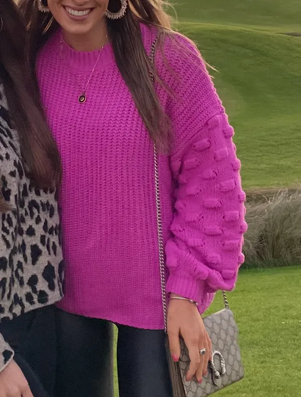 Vestique Chunky Knit Sweater - Image 2
