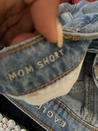 American eagle mom shorts - Image 4