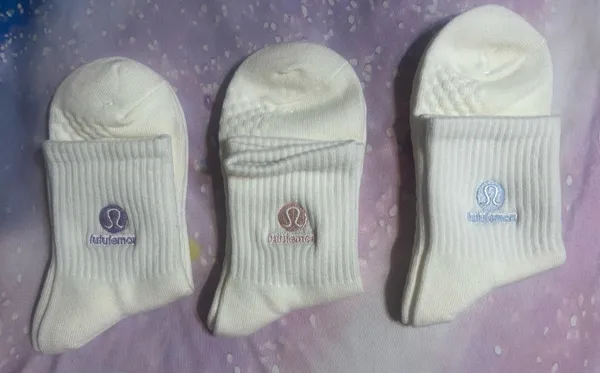 Lululemon Socks quarter crew - Image 2