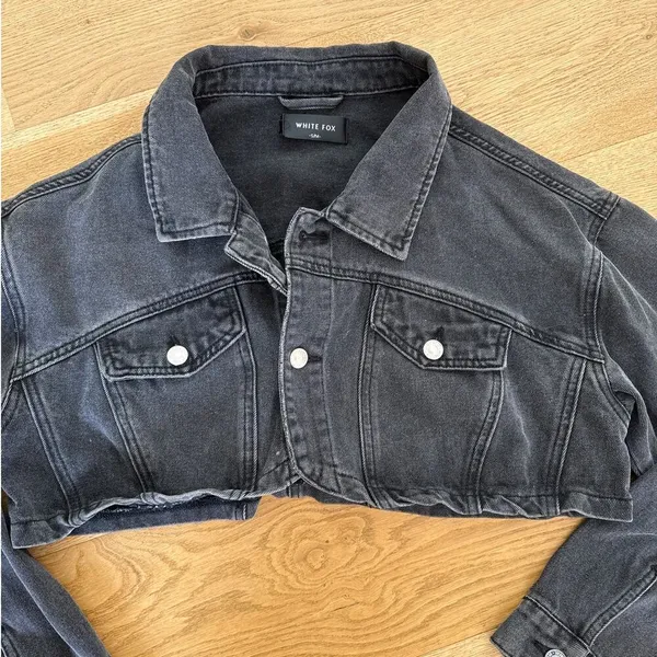 White Fox Boutique - Love You Again Cropped Denim Jacket in Faded Black / Gray - Image 2