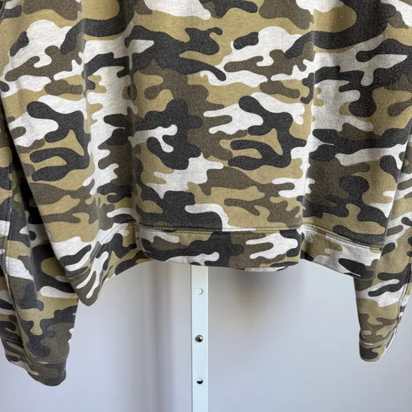Joe's Jeans sz S Camo Crop Sweater Outdoors Hiking - Image 8