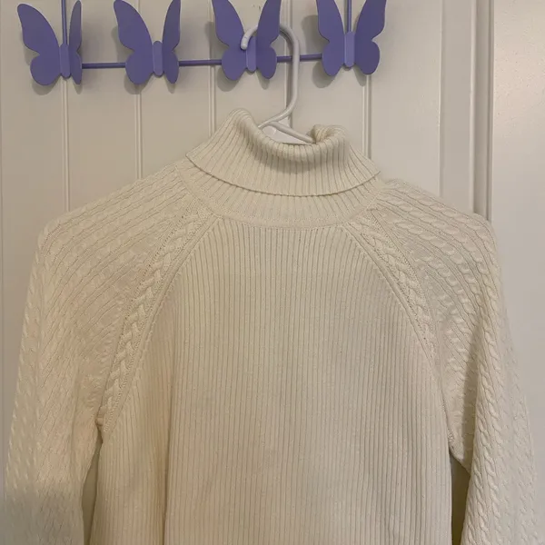 EUC Tommy Hilfiger women’s cable knit cream turtleneck thick warm‎ sweater large - Image 2