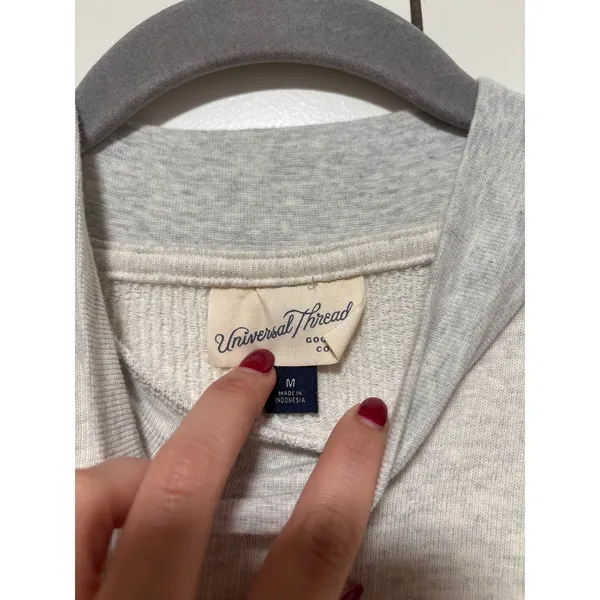 Universal Thread Gray Crewneck Sweatshirt M - Image 3