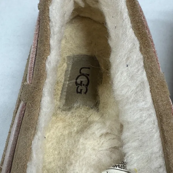 UGG‎ Women's Dakota Wool Lined Suede Slipper - Size 8. - Image 2