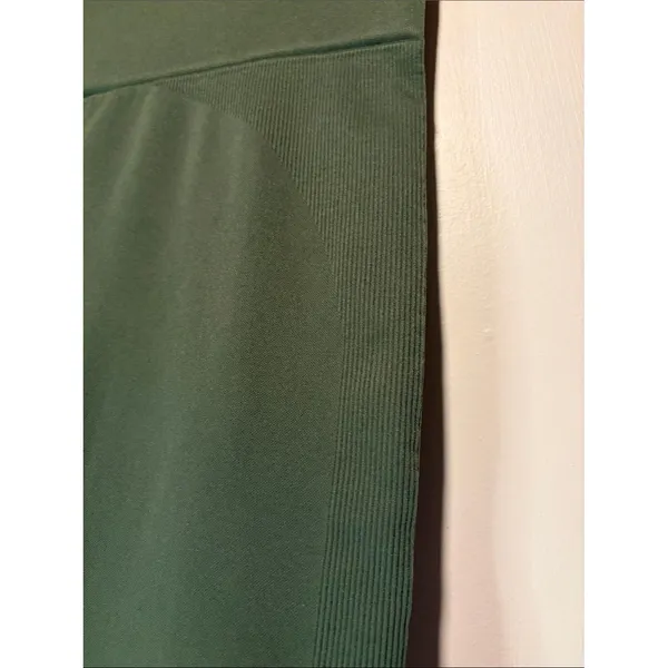 Set Active Sculptflex Green Vegas Leggings Smoothing Ribbed Sides Size M - Image 6