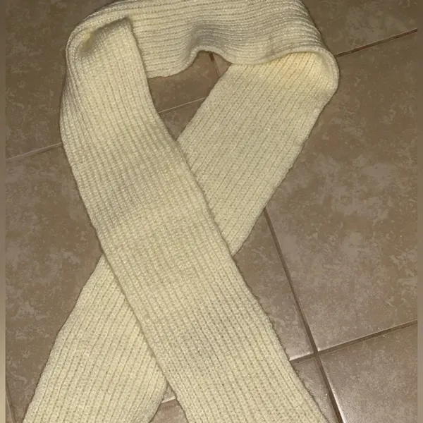 Scarf Beige Ribbed Unisex‎ - Image 2