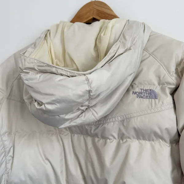 The North Face 550 Puffer Jacket Size Medium Women’s Cream Off White Down Hooded - Image 11