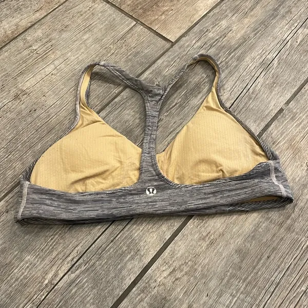Lululemon Athletica Gray Sports Bra with Racerback - Image 2