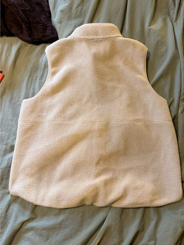 Kyodan tan fleece vest - Image 2