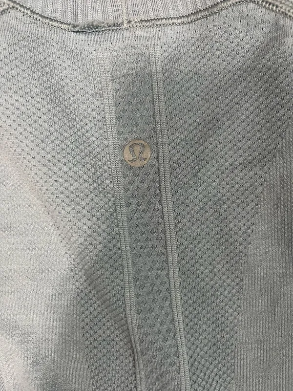 Lululemon top - Image 4