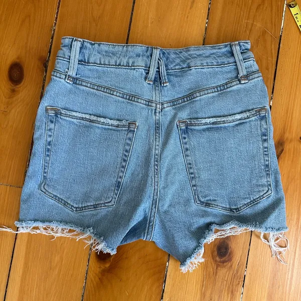 Good American Bombshell Denim Shorts • Light Blue Jean Shorts • Size 2/26 - Image 8
