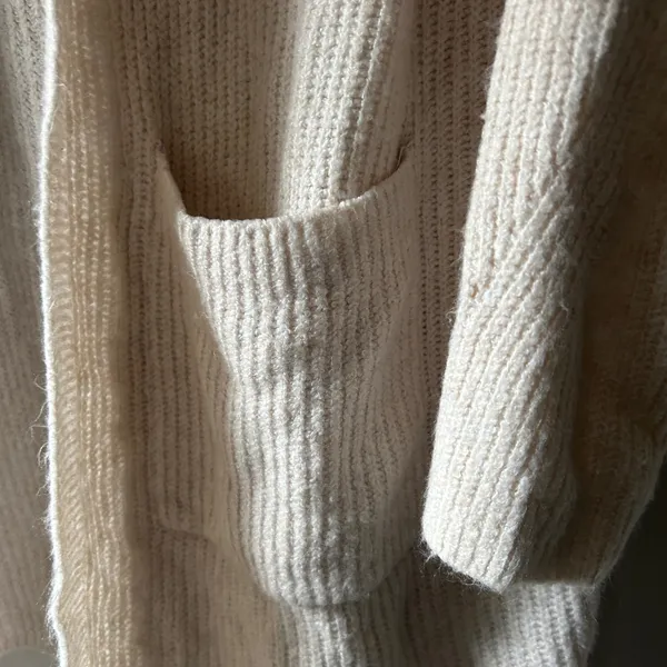 Oversized Knit Cardigan American Eagle Beige Sweater With Pockets - Image 6