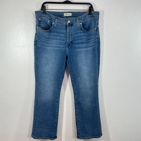 Madewell Mid-Rise Kick Out Jeans‎ Women's Size 32 Blue Denim Bootcut Stretch - Image 2