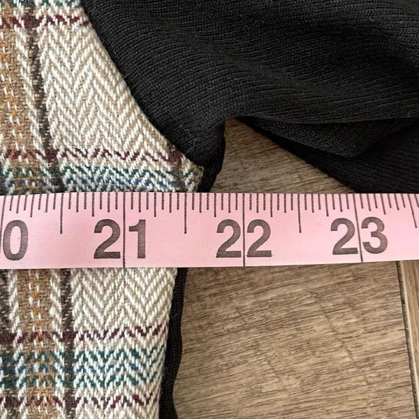 SHEIN Tartan Panel Corduroy Crop Shacket Size Medium‎ - Image 10