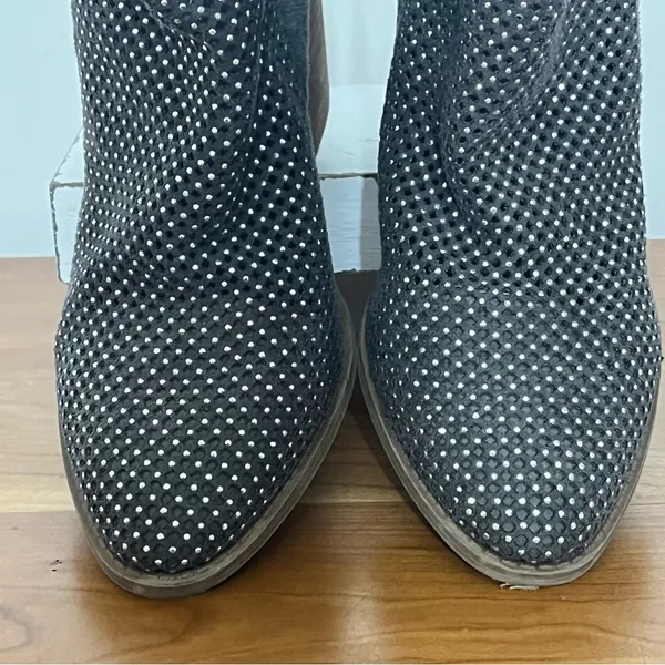 Madden Girl Mocha Gray and Silver Ankle Boots Size 9M Block Heel‎ Y2K Perforated - Image 4