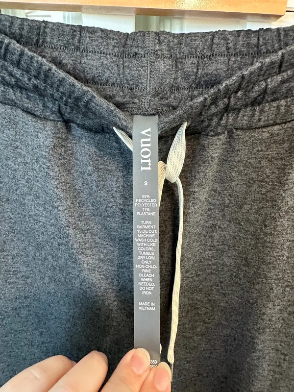 Vuori Joggers Grey - Image 3