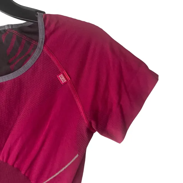 Helly Hansen Women's Size Medium Red‎ Cycling Fitted Athletic Shirt - Image 4