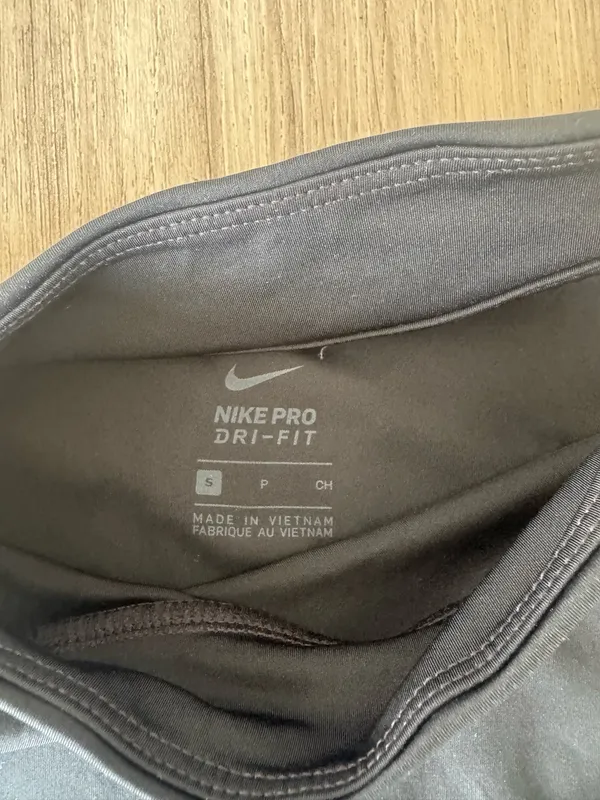 Nike Dri-Fit Tank Top - Image 3