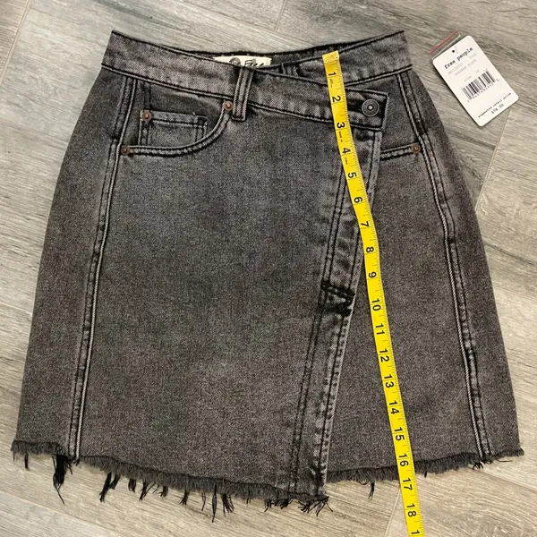 NWT FREE PEOPLE sulphor black skirt size 24 - Image 7
