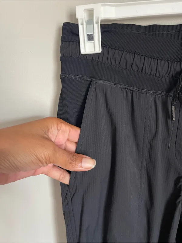 LULULEMON | Black Dance Studio Athletic Jogger Pants Sz 6 - Image 4