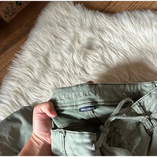 AMERICAN EAGLE Hi-Rise Cargo Jeggings - Image 4