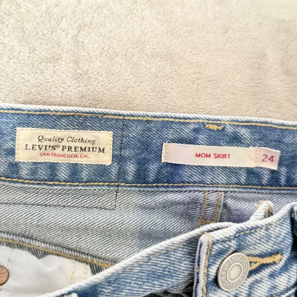 Levis Mom Skirt Light Acid Wash Blue Denim Button Fly Size 24 Jean Retro BOHO‎ - Image 2