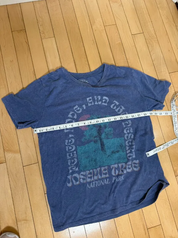 Joshua Tree National Park Vintage-Vibe T shirt Size Small - Image 4