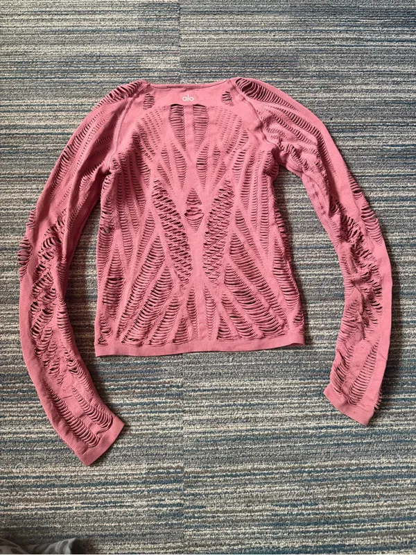 Alo Yoga Wanderer Brave Elements Long Sleeve Top M Dusty Rose Cutout - Image 4