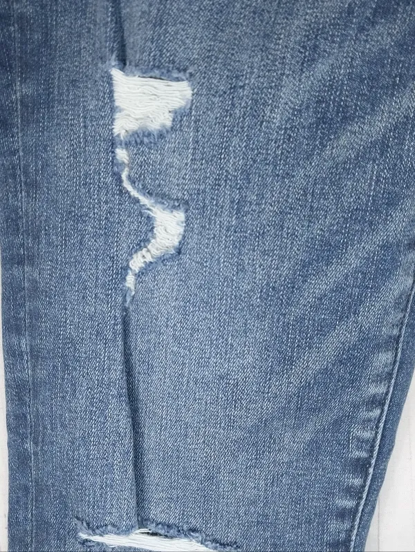 Abercrombie & Fitch Simone High-Rise Distressed Casual Ankle Skinny Jeans - Image 7