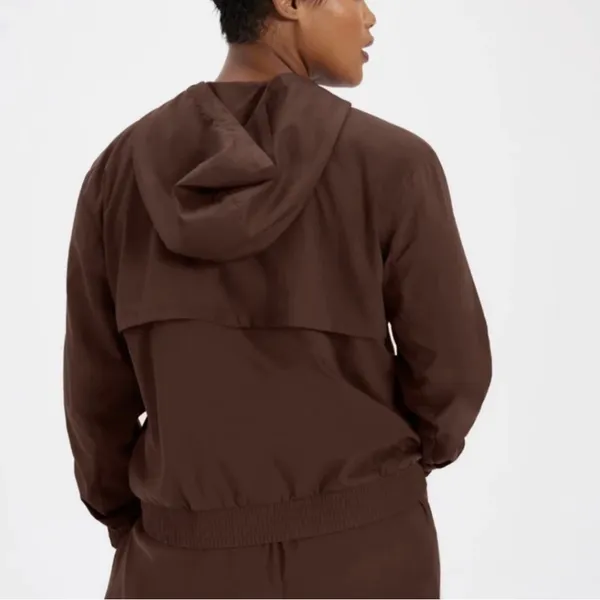 Girlfriend Collective Peregrine Windbreaker in Cocoa Brown Size Medium Zip Up - Image 3