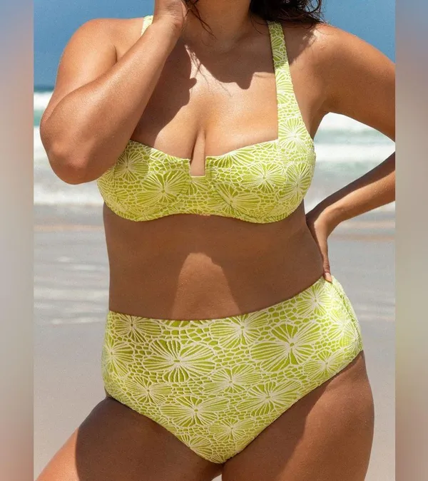 Berlook Light Green Jacquard Underwire Plus Size Bikini Top & Bottom - Image 2