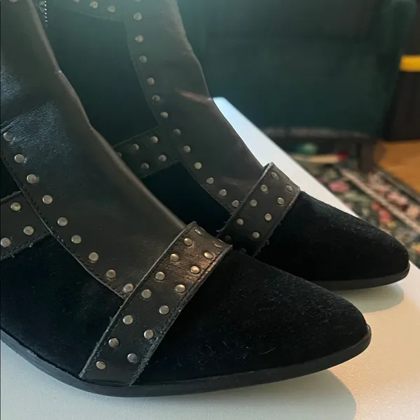 Amuse Society x Matisse "Sorrento" Studded Ankle Booties. - Image 2