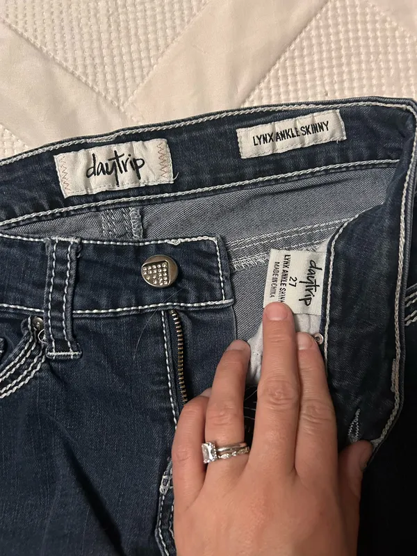 Daytrip Jeans - Image 2