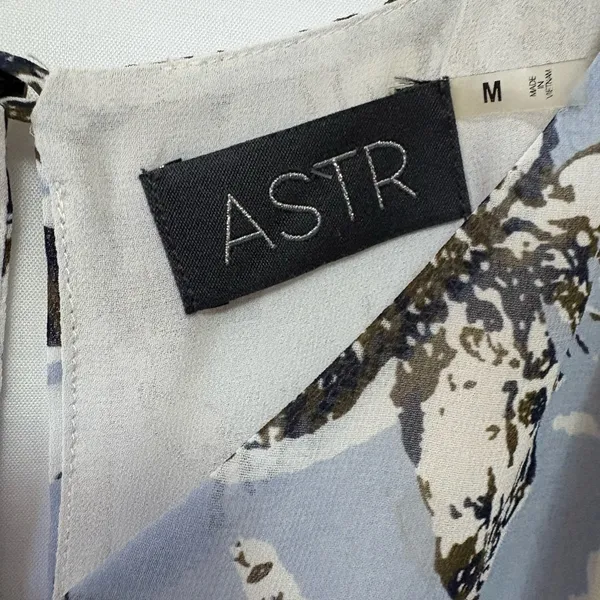 ASTR Blue Multicolor Floral Print Cold Shoulders‎ Bohemian Blouse Size Medium - Image 3