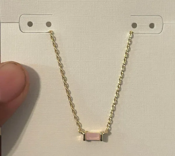 Kendra Scott Juliette Gold Pendant Necklace in Rose Quartz - Image 2