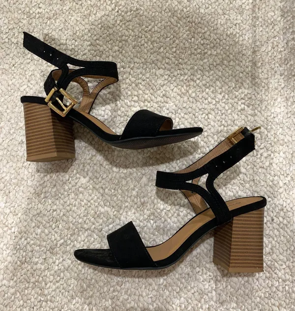 Black Block Heels Size 7 - Image 4