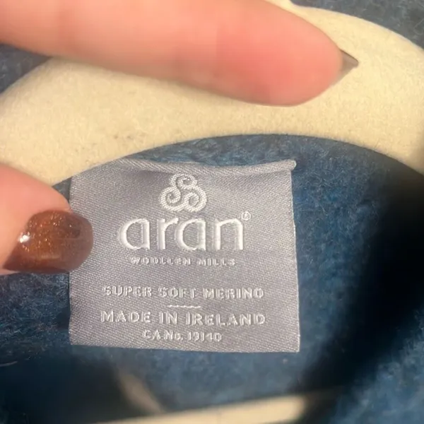 ✨Aran Woollen Mills Sweater Teal Sz Medium Vest✨ - Image 3