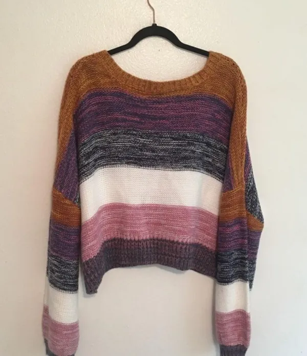 Storia Adorable /gorgeous sweater/bell sleeves - Image 6