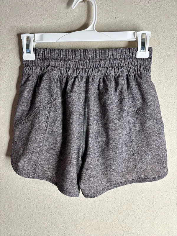 Lululemon Tracker Short 4" Heather Lux Multi Black size 4 W7AT8S - Image 3
