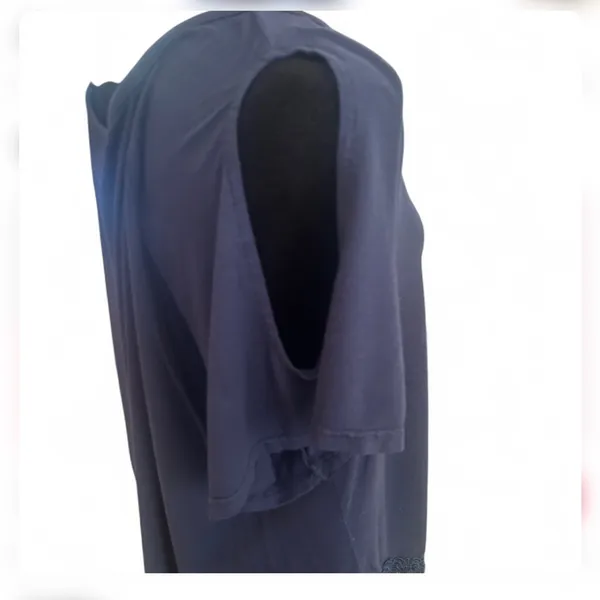 VENUS Navy Blue Lace Accent V-Neck Short Sleeve Blouse Size L - Image 3