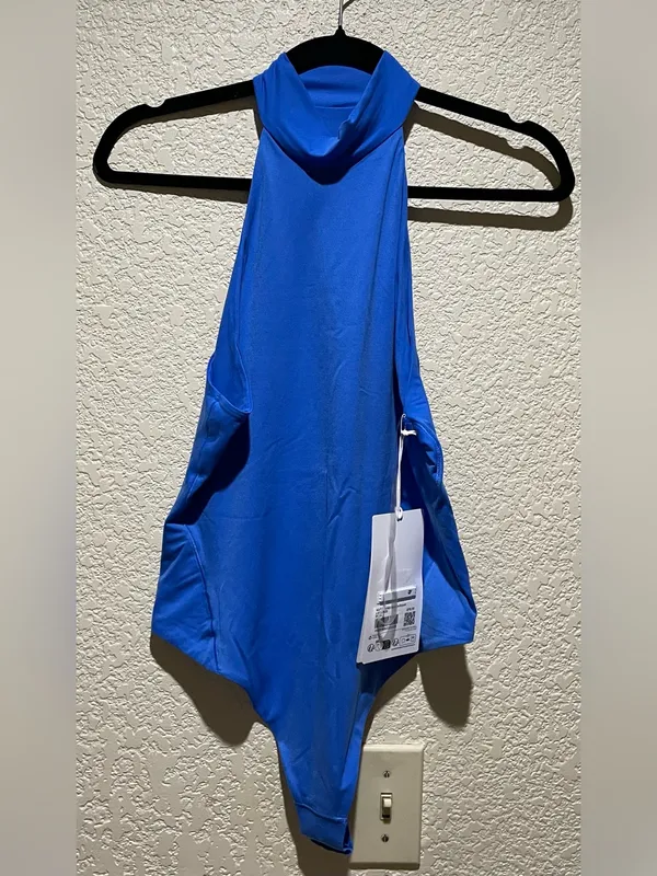 Lululemon NWT Mock Neck Sleeveless Bodysuit Nulu Ultra Soft Blue Size L - Image 5
