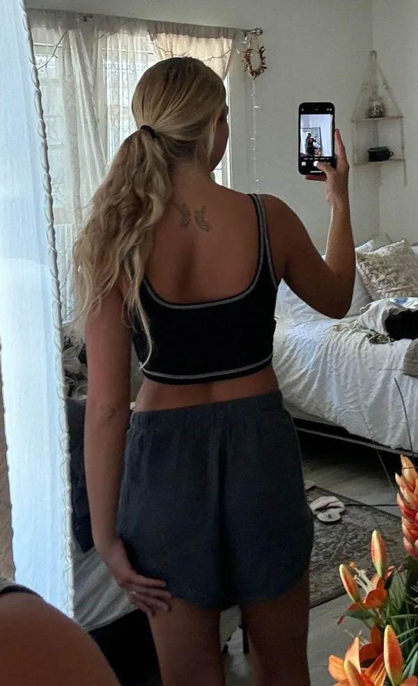 Black Tank With White Outline - Image 2