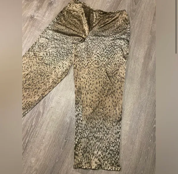 Victorias Secret Satiny Animal Print Lounge | Pajama Set - Image 3