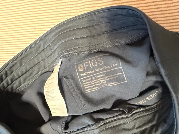 FIGS Scrub Pants Zamora Jogger - Image 3