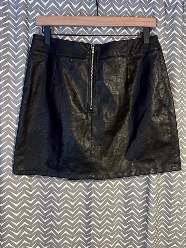 NWT Lioness | Rizzo Mini Skirt, Medium - Image 6