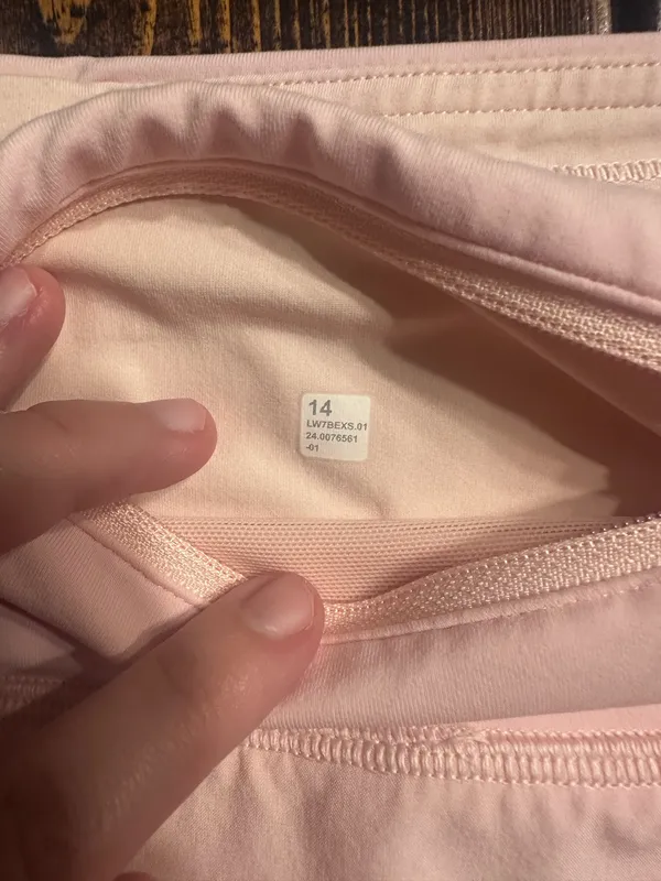 Strawberry Lululemon Milkshake Shorts size 14 speed up - Image 5