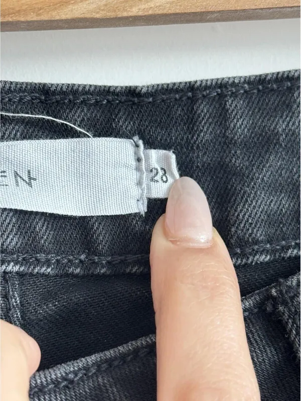 Hidden Jeans Black Split Hem Flare Jeans Size 28 Raw Hem Stretch Denim - Image 2