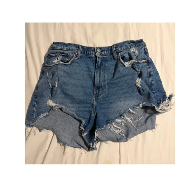 Abercrombie & Fitch Mom Short Curve Love Distressed Blue High Rise 31 12 - Image 3